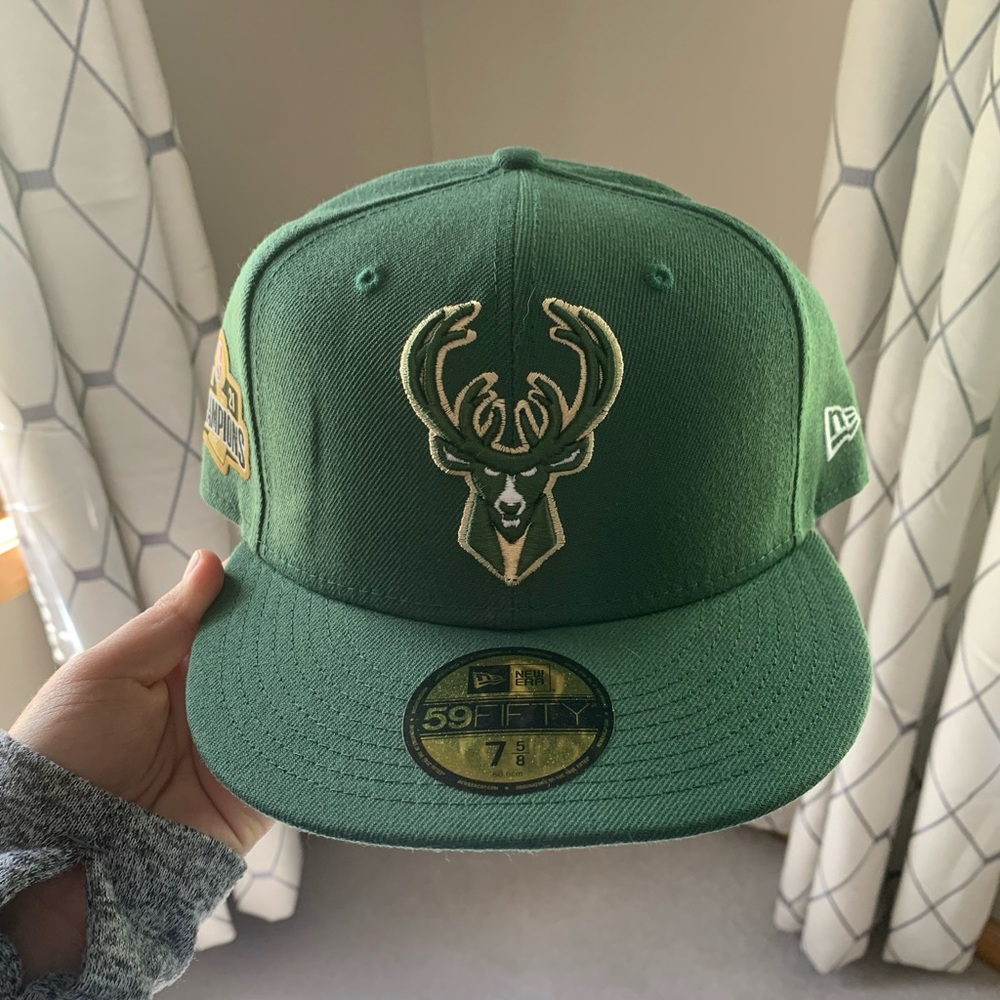 Brand new Milwaukee Bucks 2021 Champions hat (rally towel included)
